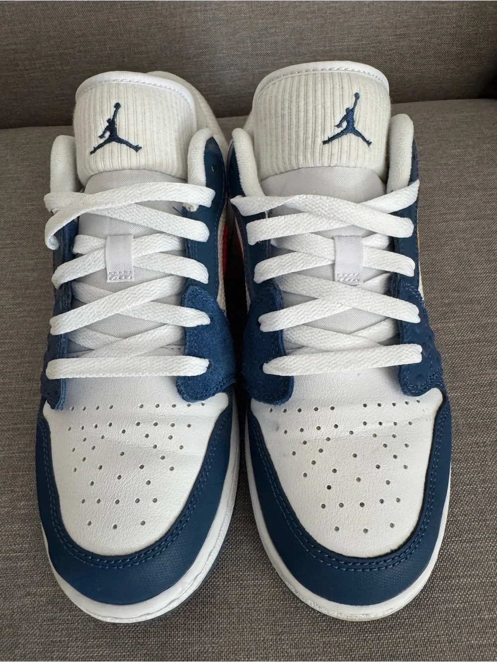Nike Air Jordan 1 Low SE (GS) Shoes Big Kids SZ 7Y French Blue EUR 40 - Picture 3 of 6